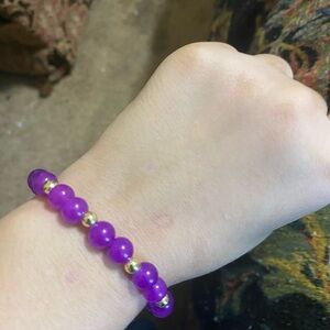 Purple glass bead bracelet